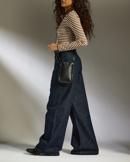 Crossbody Bag in Black Leather - Heritage Collection