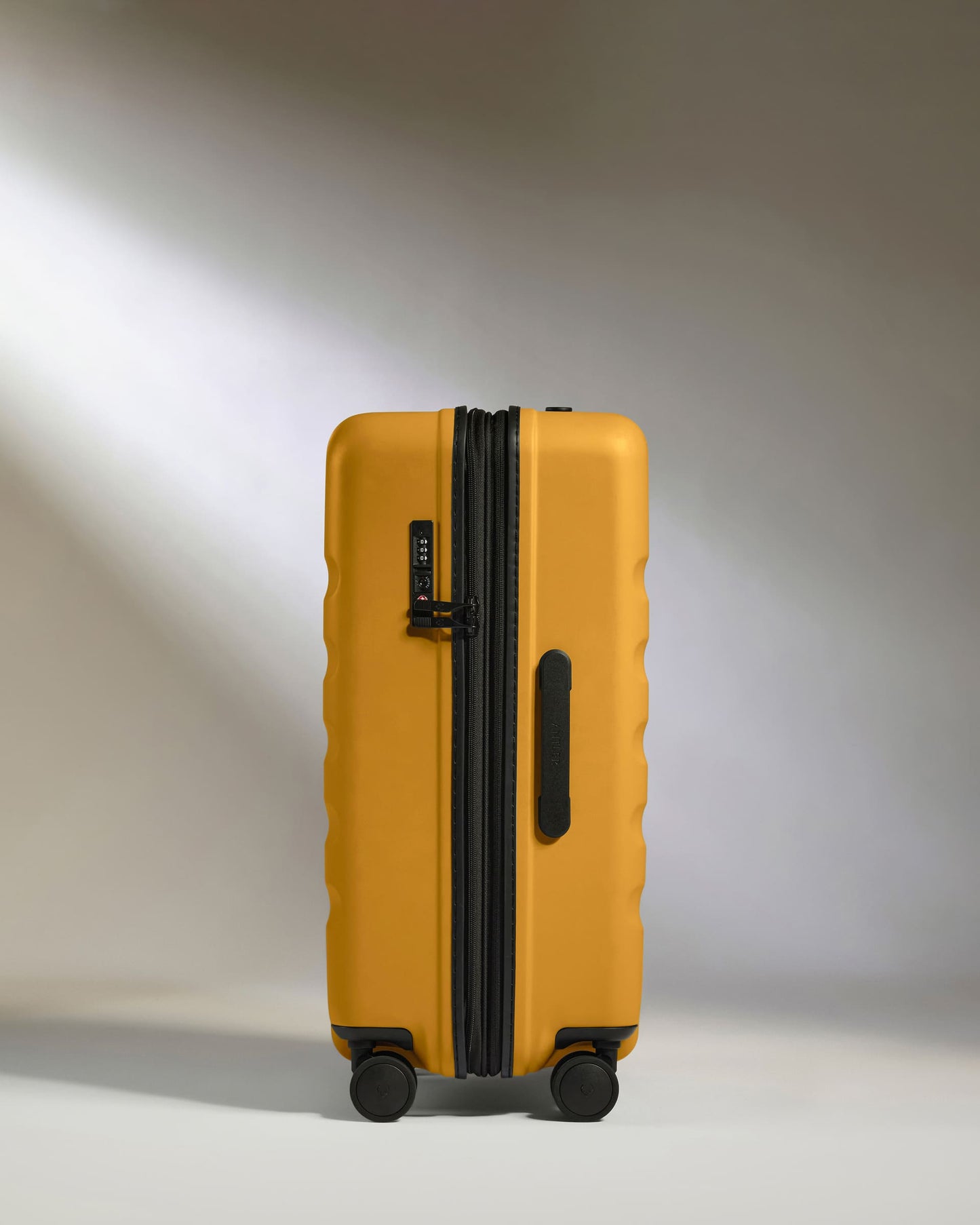 Medium Luggage in Mustard Yellow - Icon Stripe