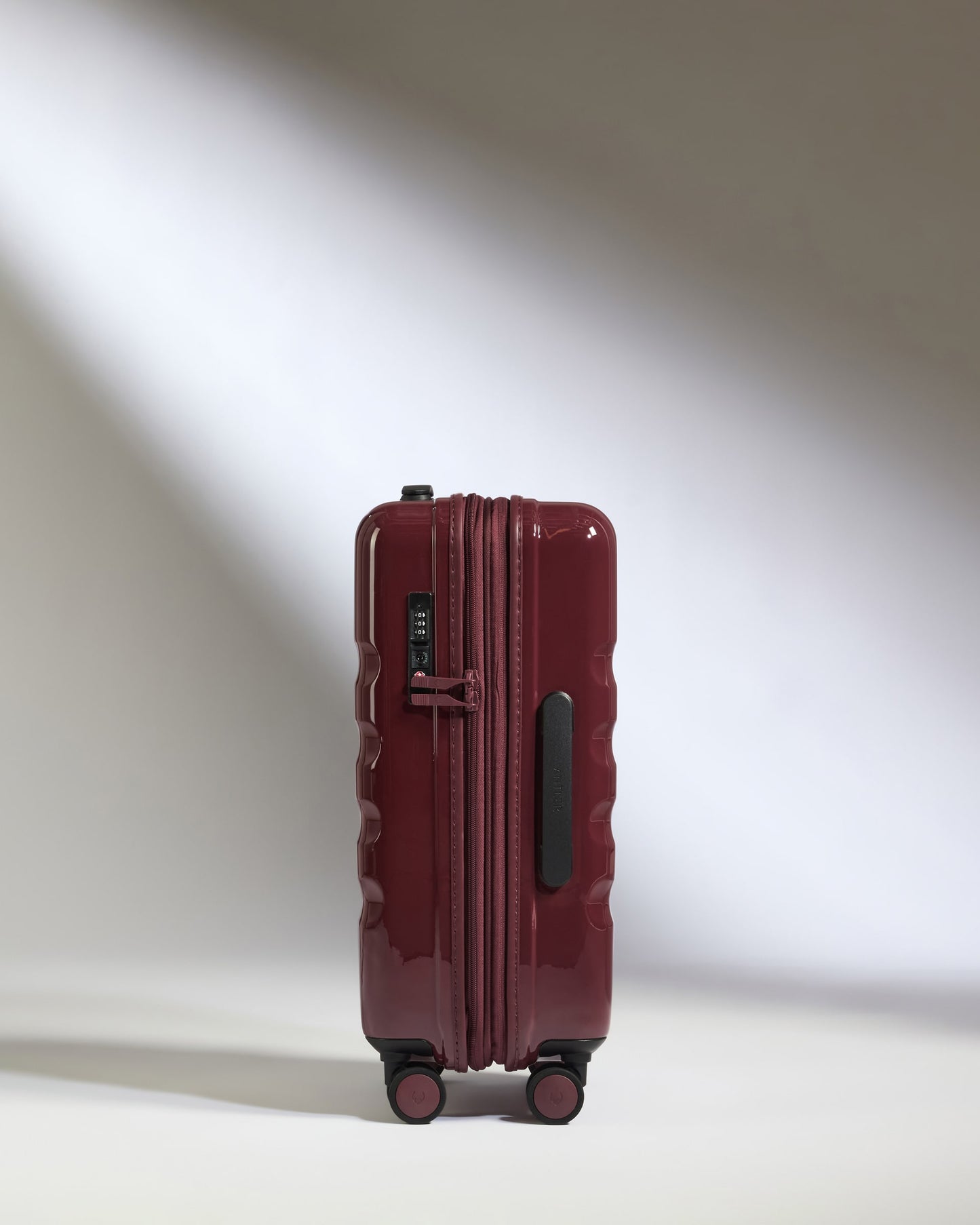 Expandable Carry-on Luggage in Cedar Red Gloss - Icon Stripe