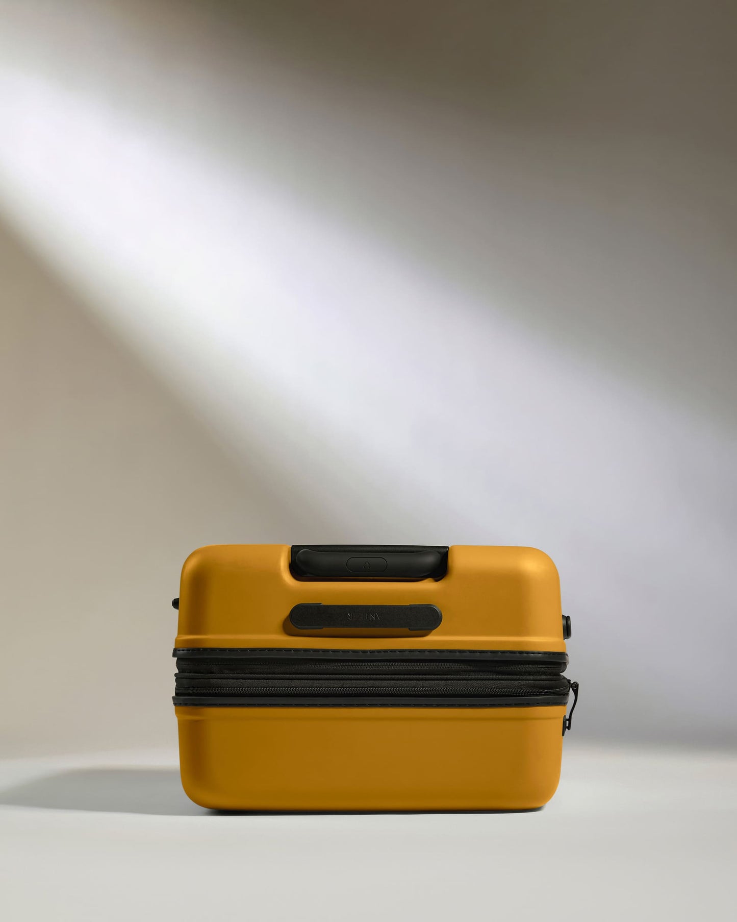 Medium Luggage in Mustard Yellow - Icon Stripe