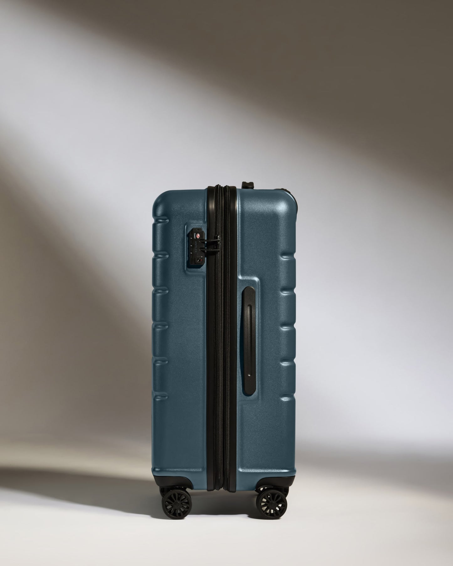 Medium Luggage in Blue Grey - Logo