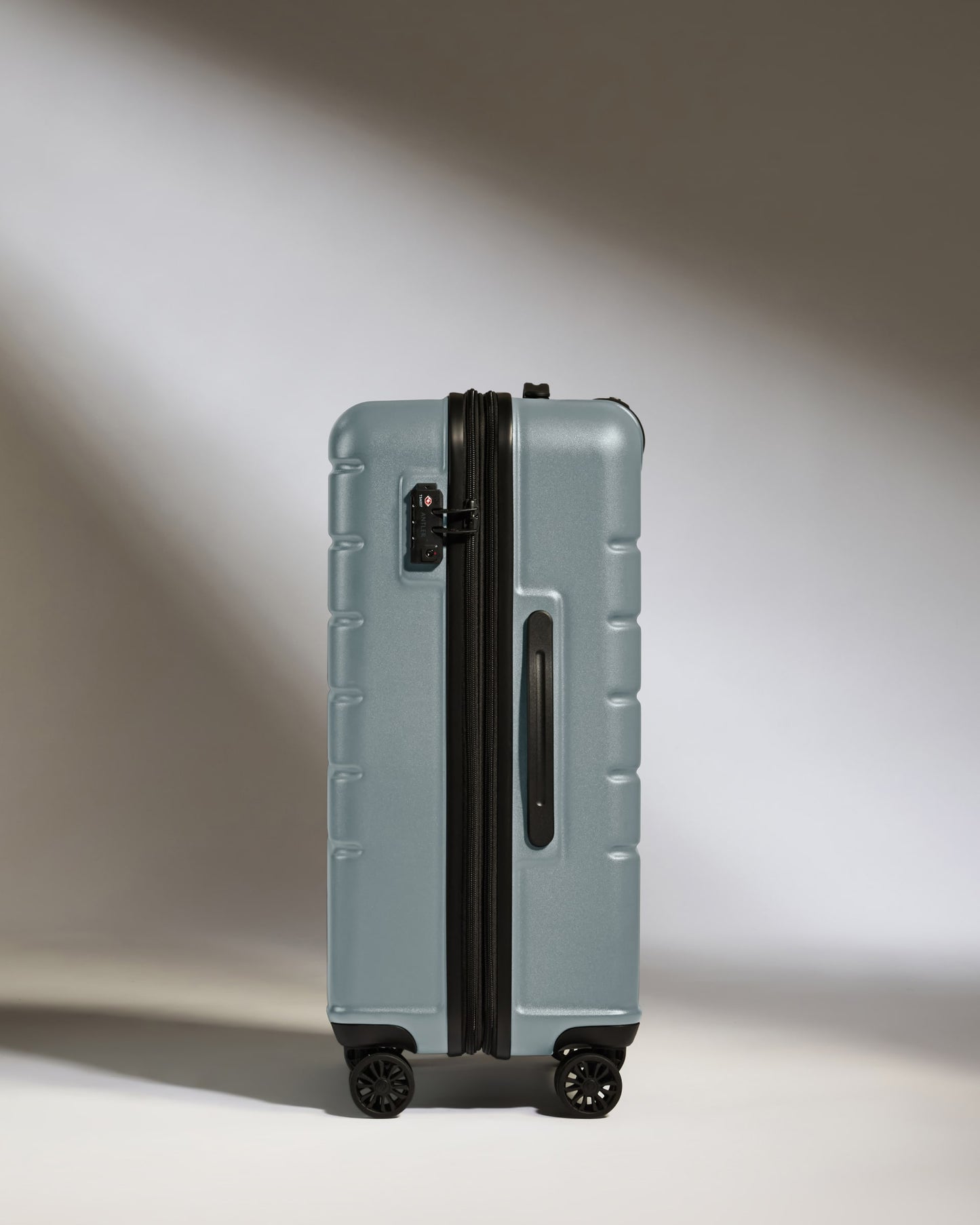 Medium Luggage in Cool Grey - Logo