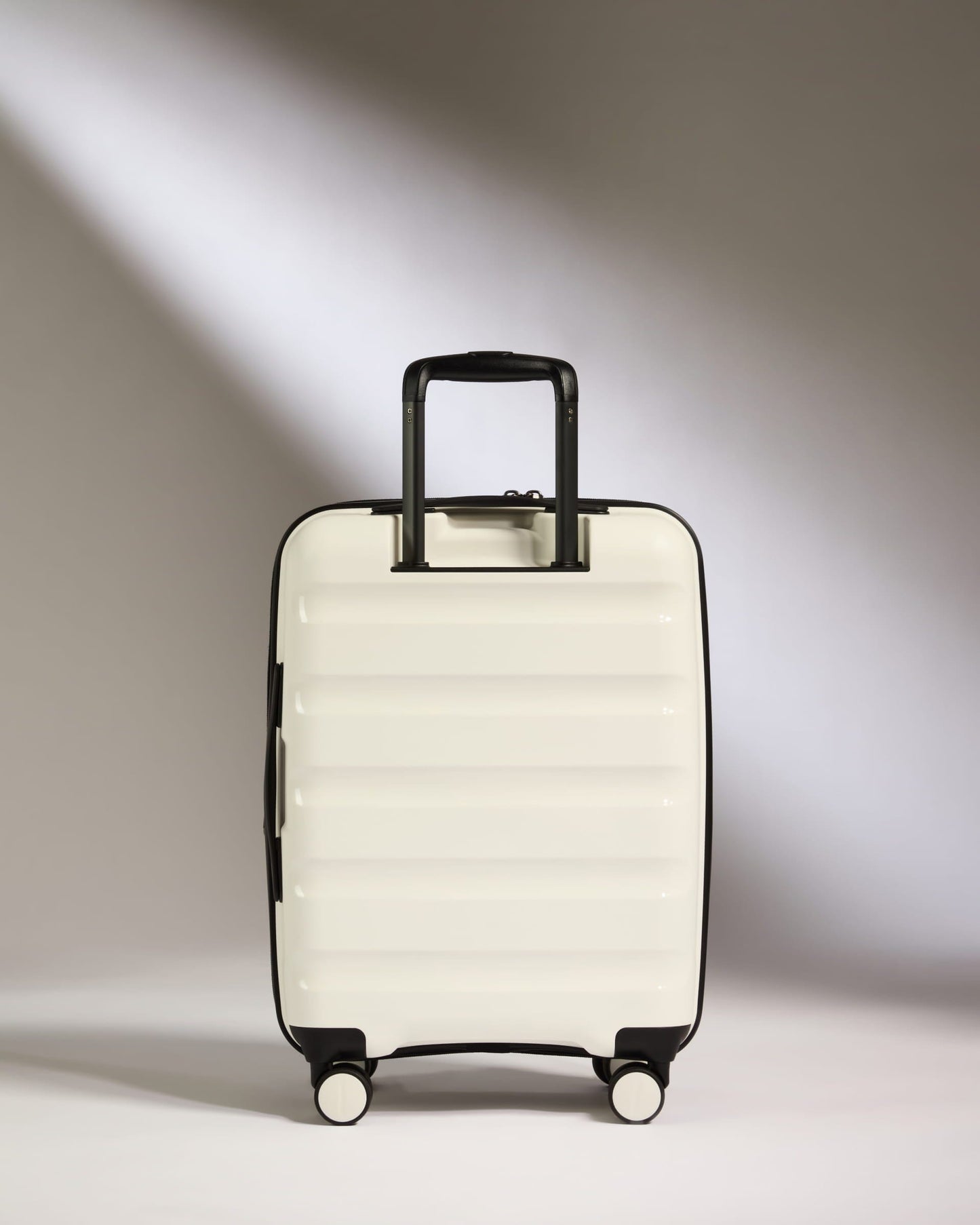 Antler Luggage - Expandable Cabin Suitcase in White - Logo Stripe - Hard Suitcase - Expander Cabin Expandable Cabin Suitcase White - Logo Stripe | Lightweight Hard Shell Luggage