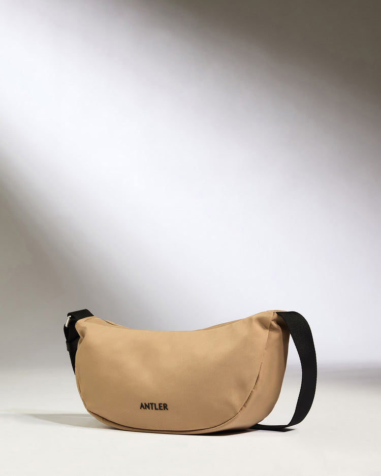 Icon Slingbag in Sand