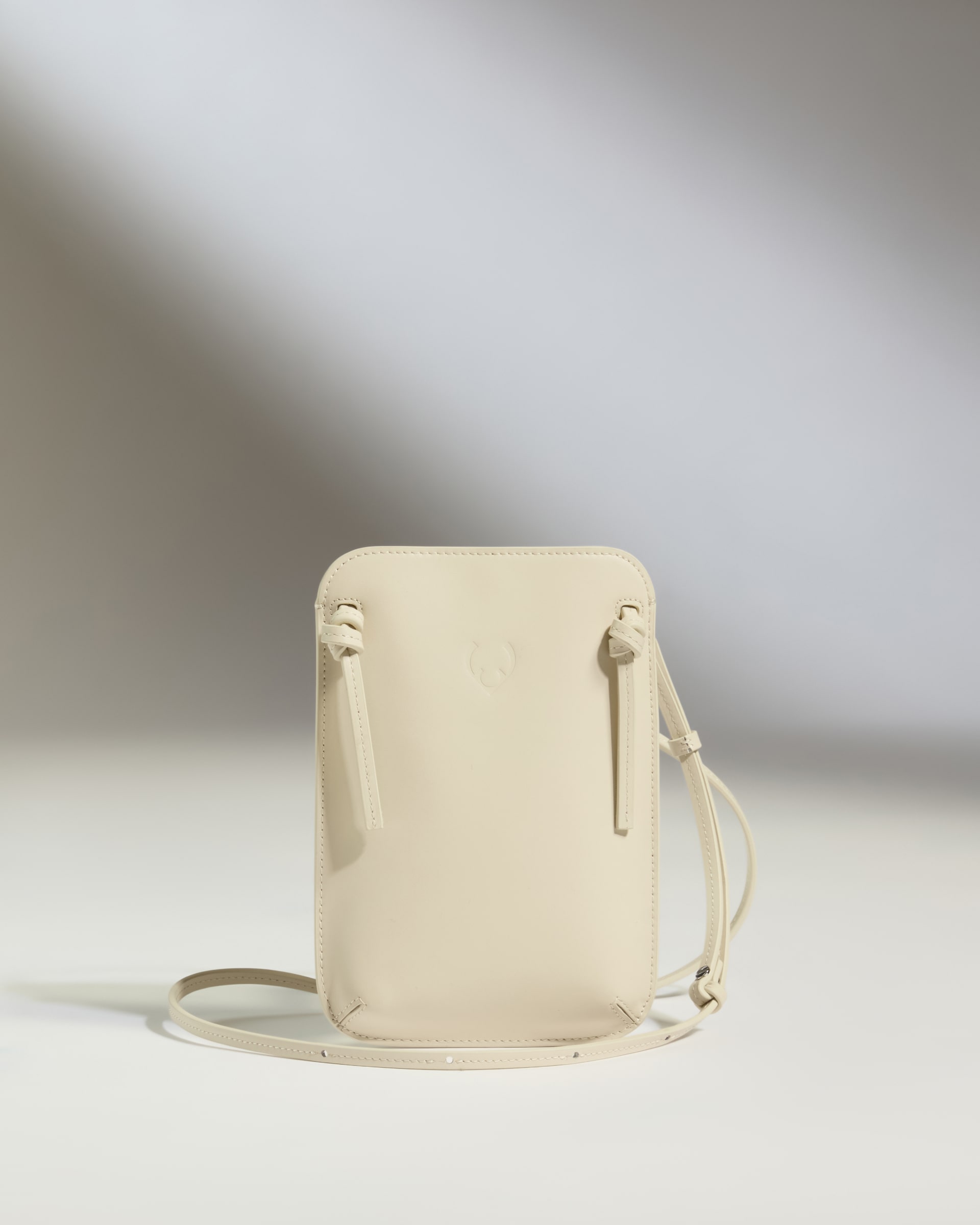 Crossbody Bag in Cream Leather Heritage Collection Travel Bag