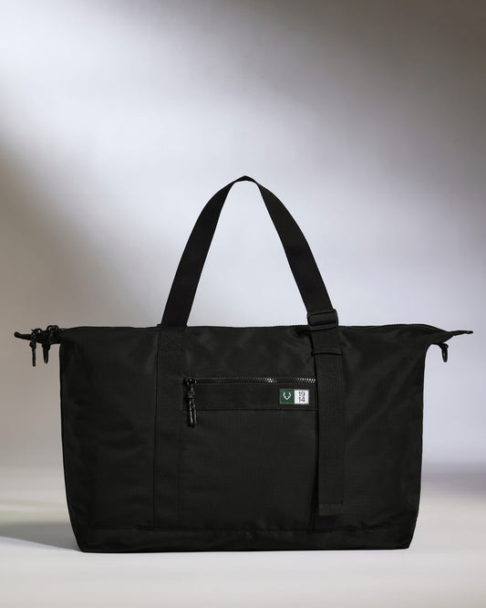 Essential Weekender Bag in Black