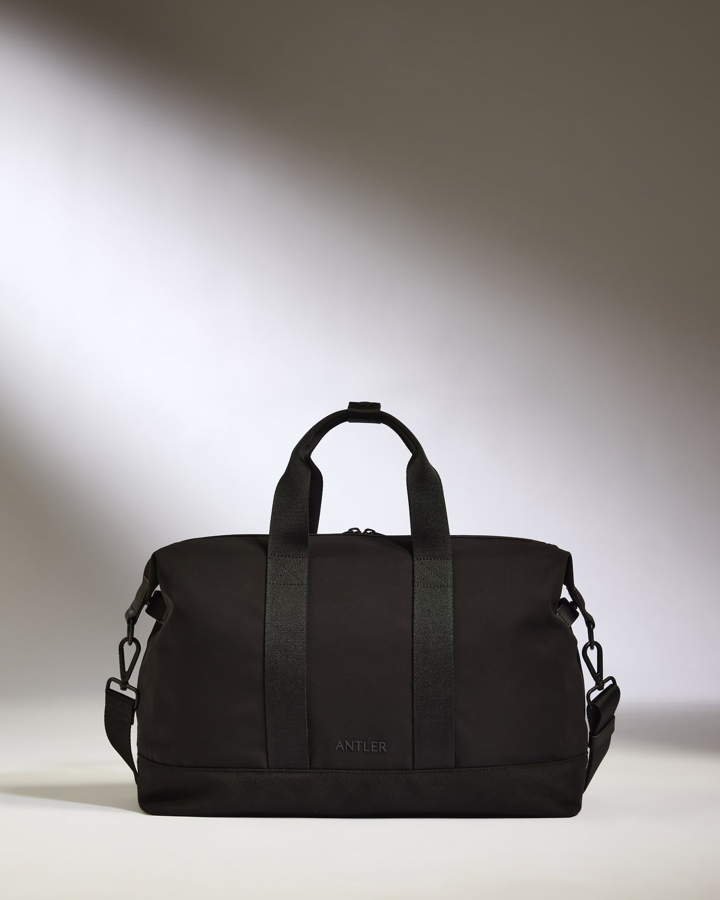 Icon Overnight Bag in Black