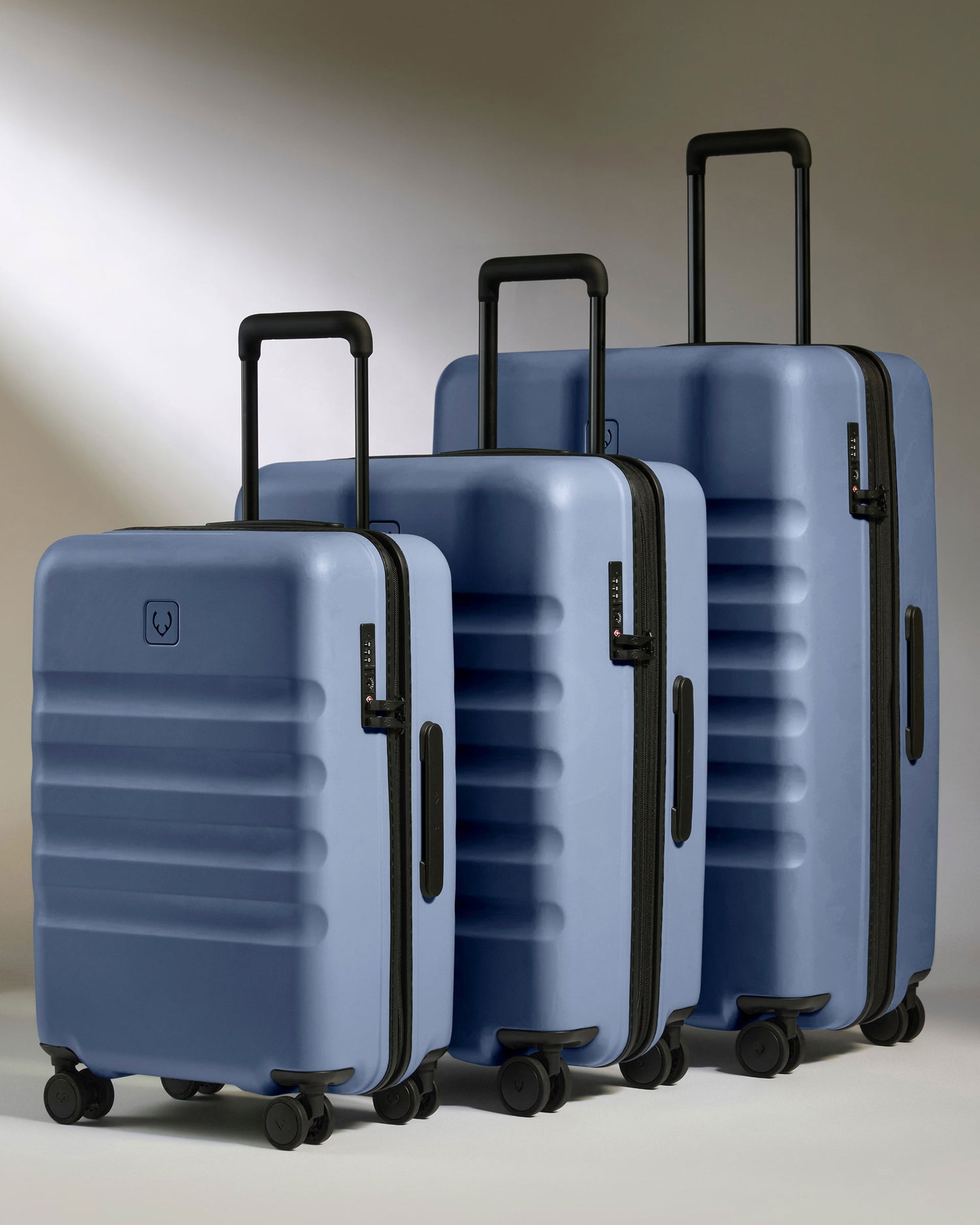 Large Carry-on Luggage Set in Ocean Blue - Icon Stripe
