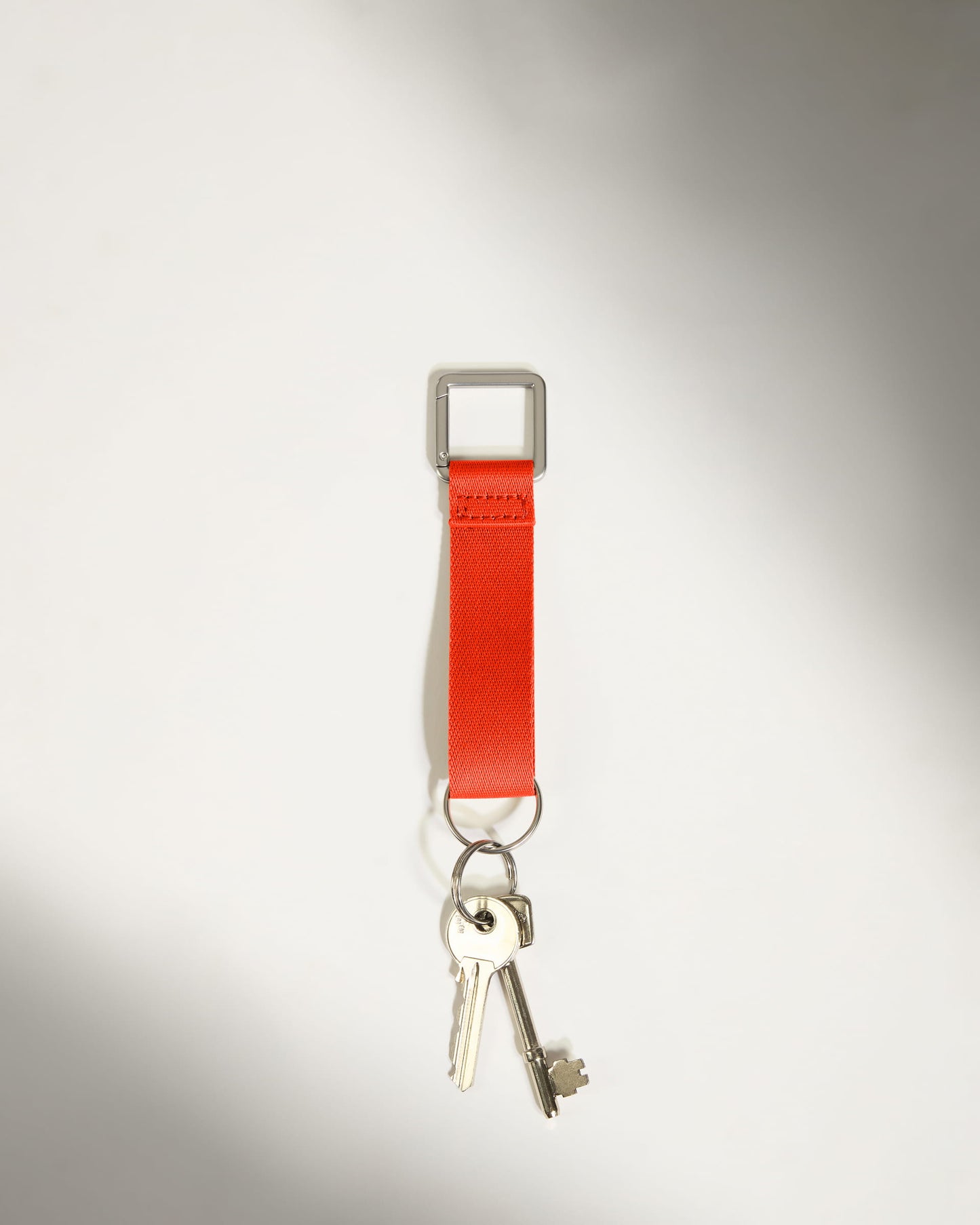 Icon Keyring in Coral