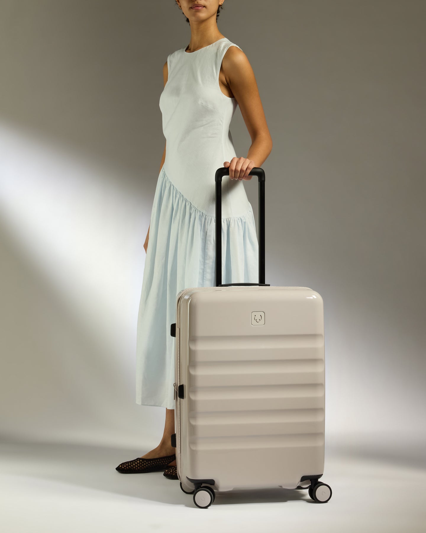 Medium Luggage in Taupe Gloss - Icon Stripe