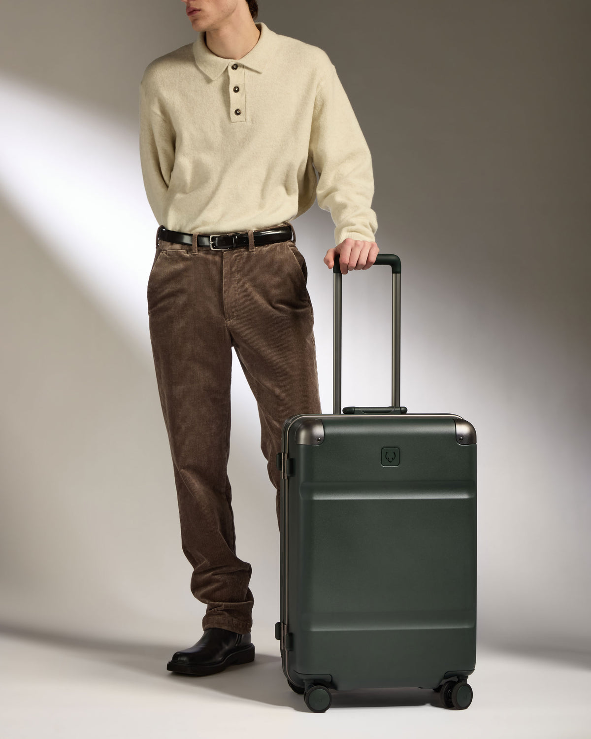 Medium Luggage in Dark Forest Green - Heritage Stripe