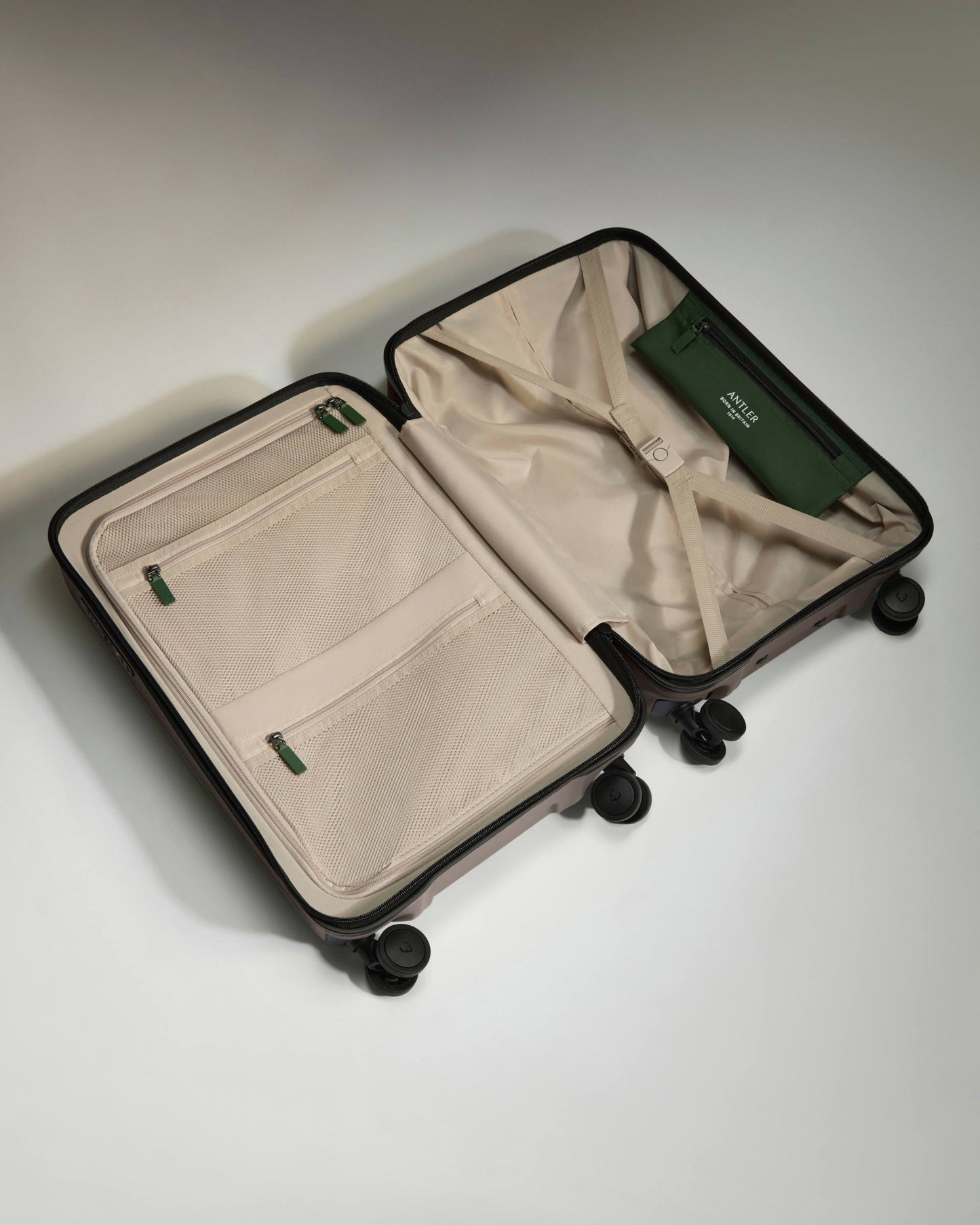 Large Carry-on Luggage in Pebble Grey - Icon Stripe