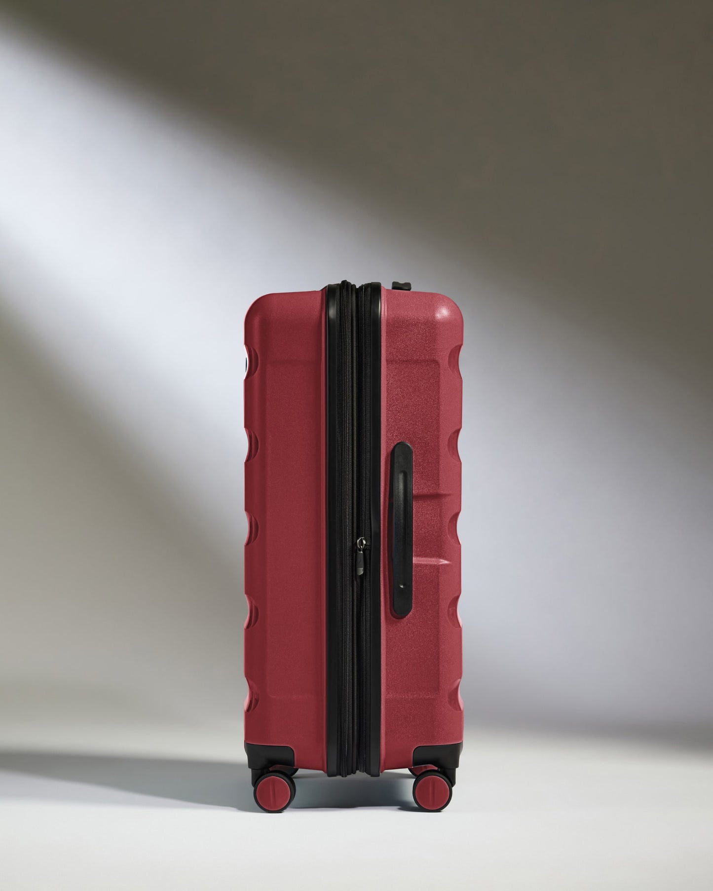 Medium Luggage in Soft Red - Logo Stripe