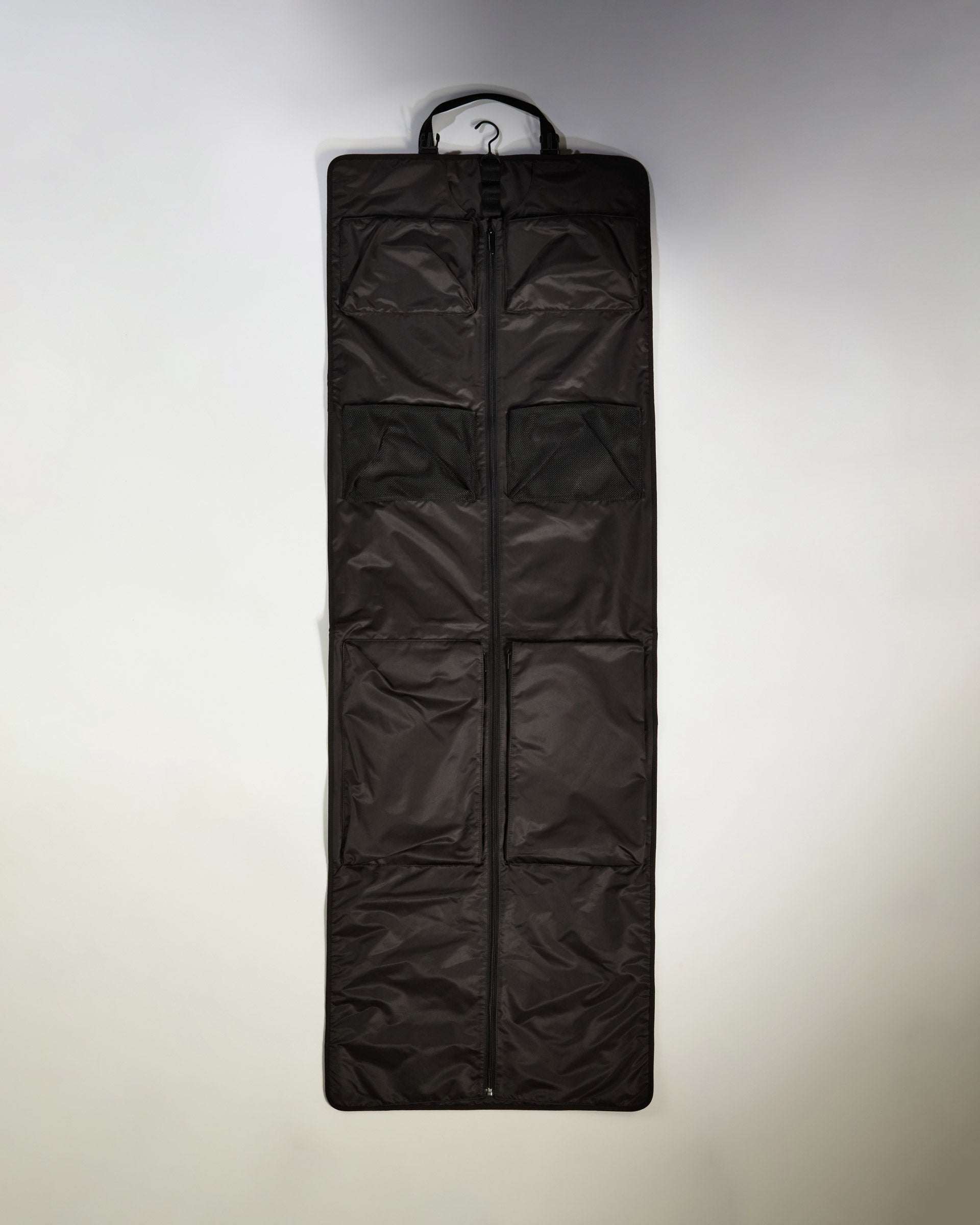 a black bag on a swinger