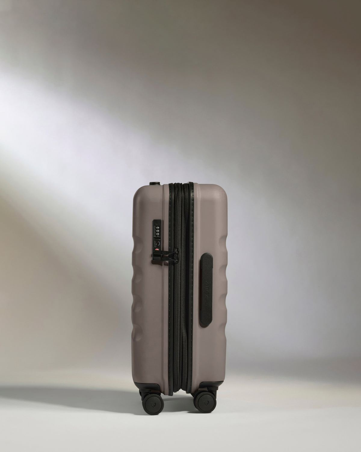 Expandable Carry-on Luggage in Pebble Grey - Icon Stripe