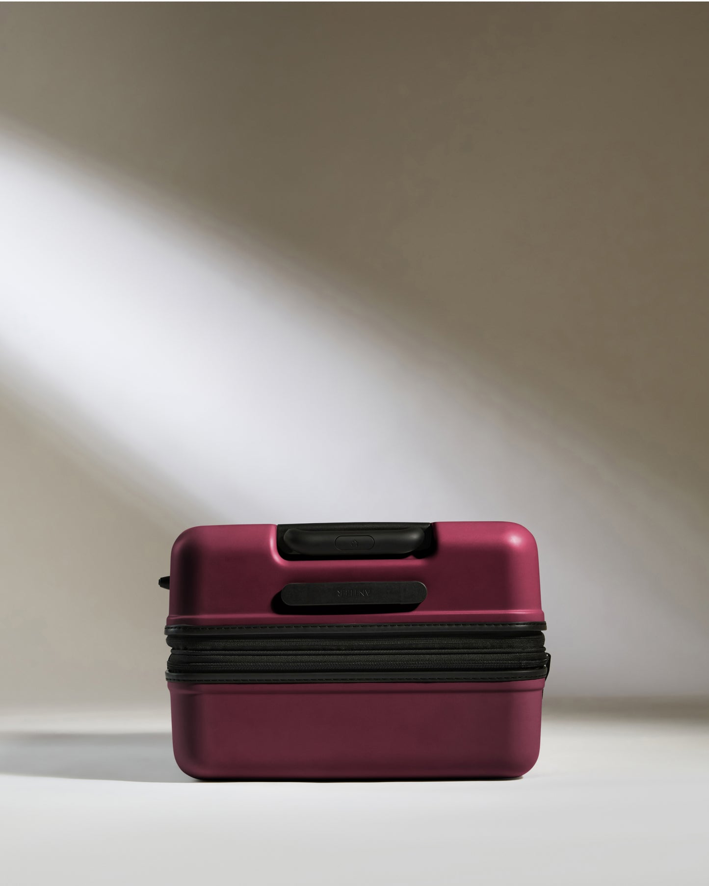 Medium Luggage in Heather Purple - Icon Stripe