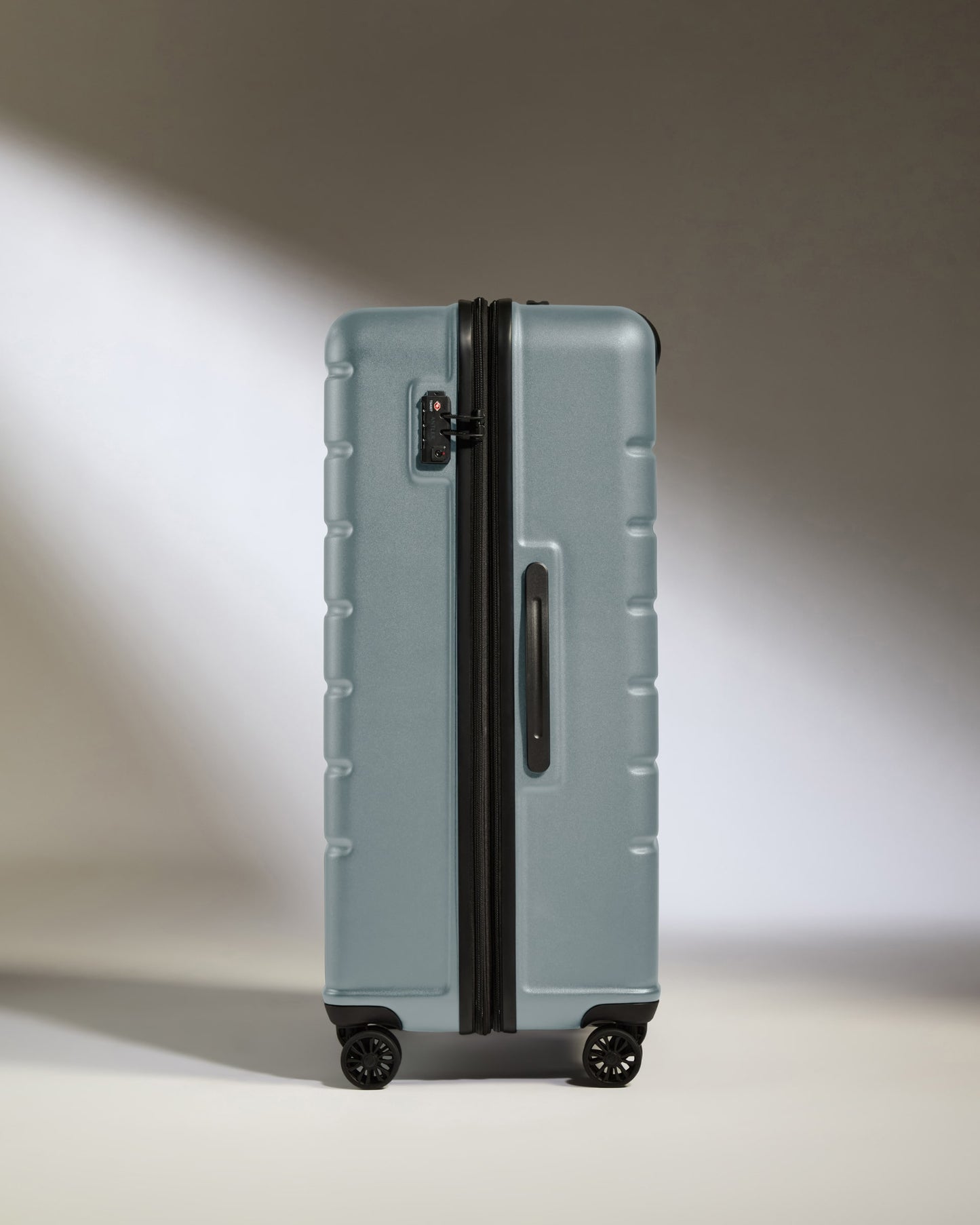 Large Luggage in Cool Grey - Logo