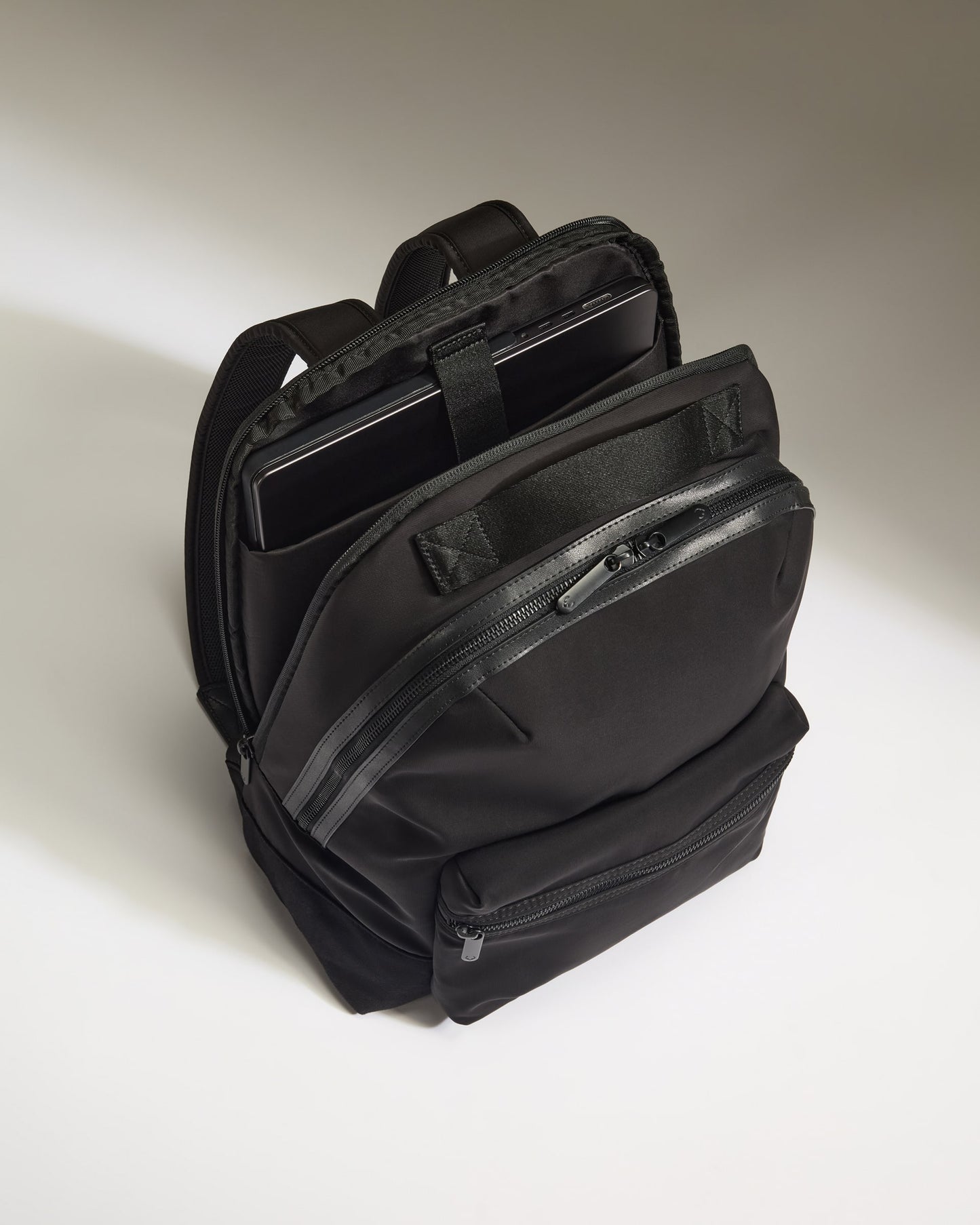 Icon Backpack in Black
