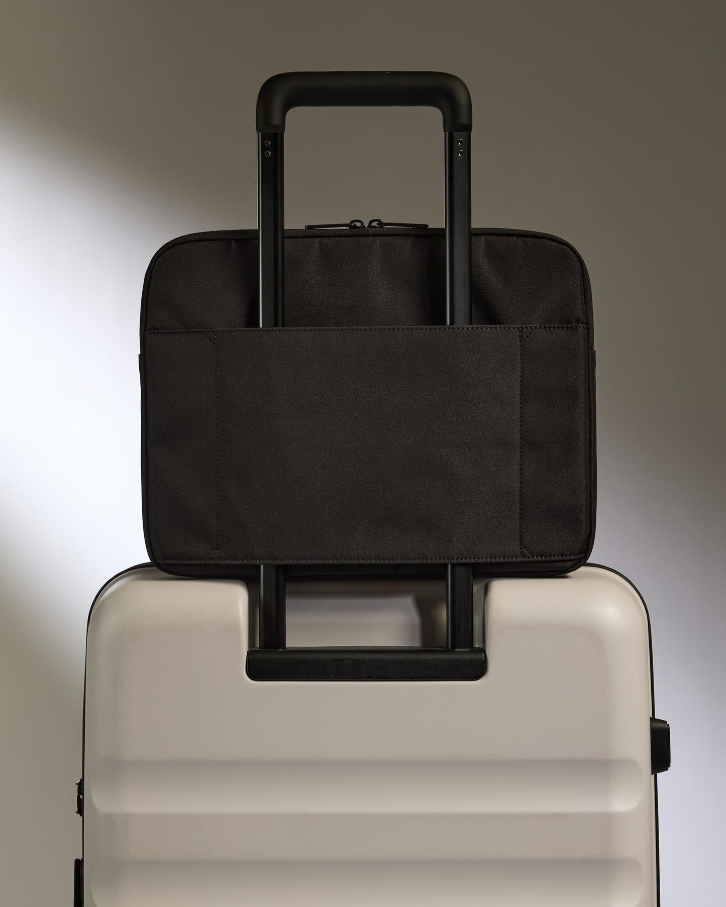Laptop Case in Black - Urban Light