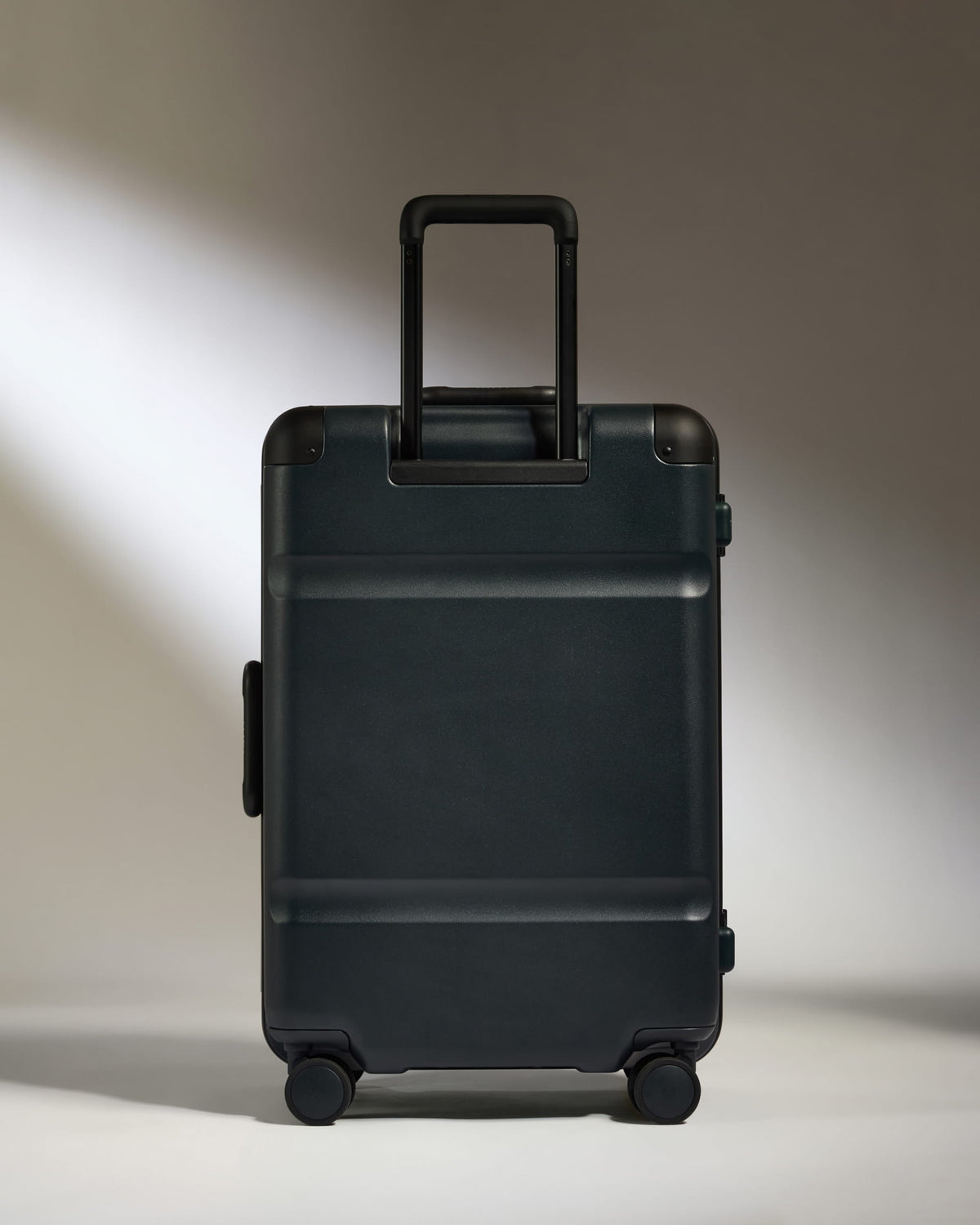 Medium Luggage in Basalt Navy - Heritage Stripe