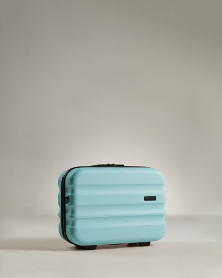 Clifton vanity case in ocean