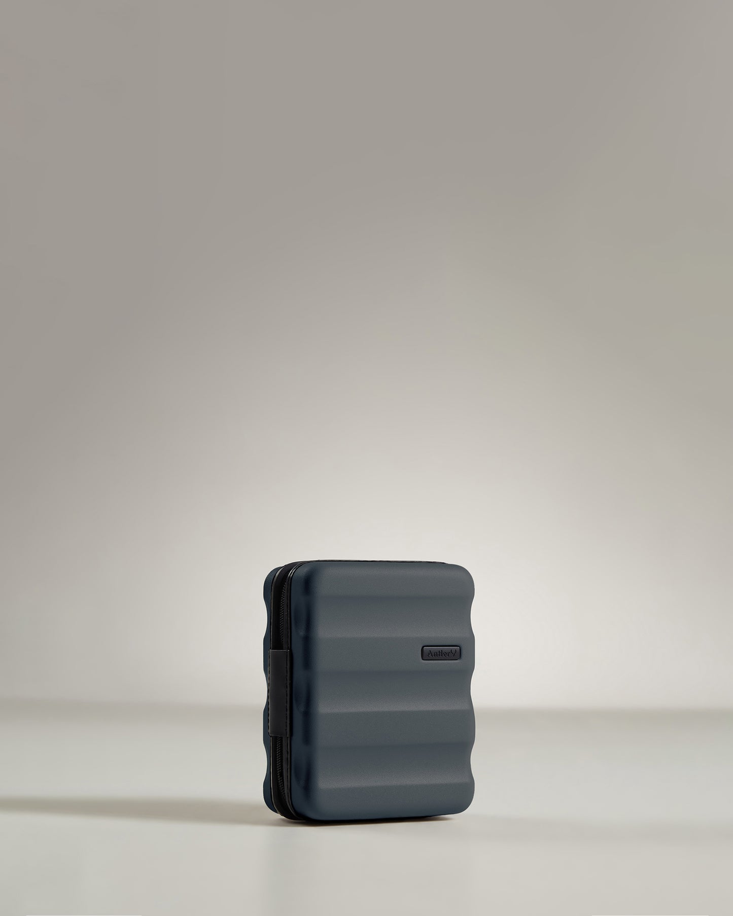 Clifton mini in navy