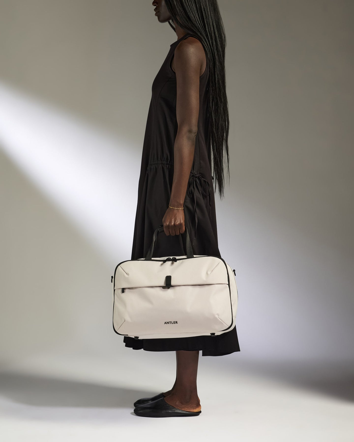 Overnight Bag in Taupe - Urban Light