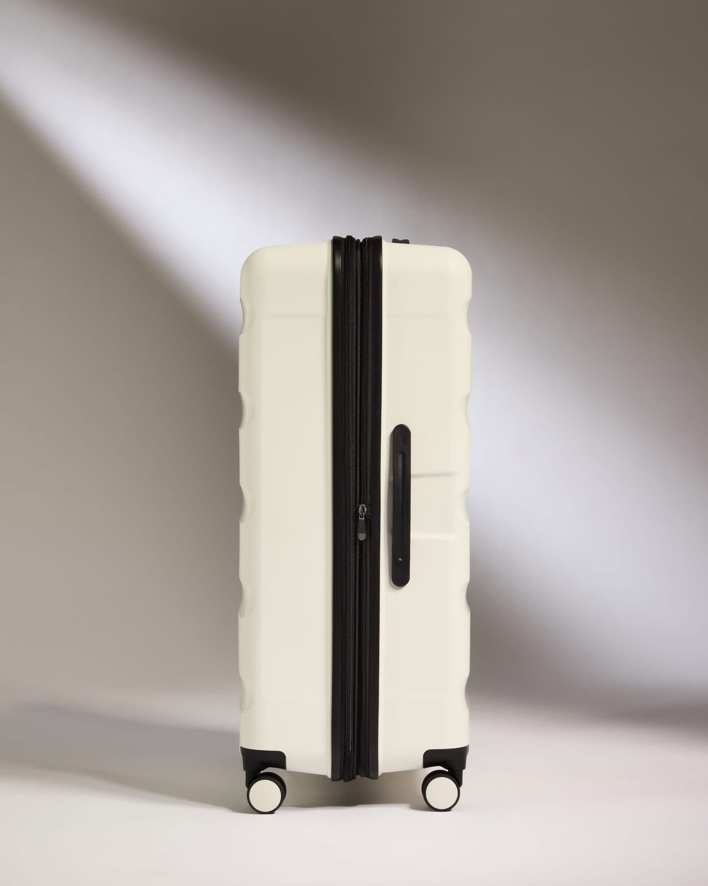 Antler Luggage -  Large Suitcase in White - Logo Stripe - Hard Suitcase - Large Large Suitcase White - Logo Stripe | Lightweight Hard Shell Luggage