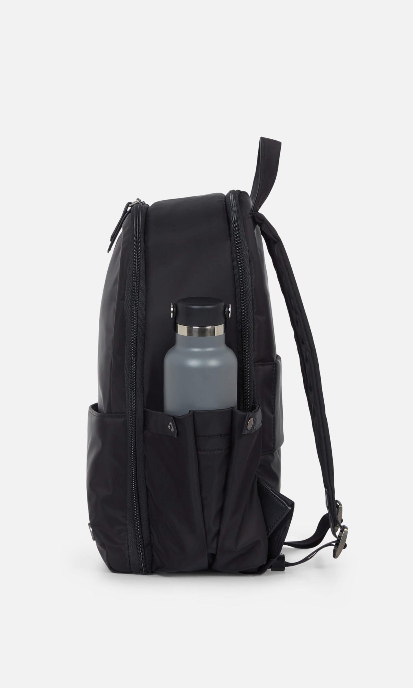 Chelsea backpack in black