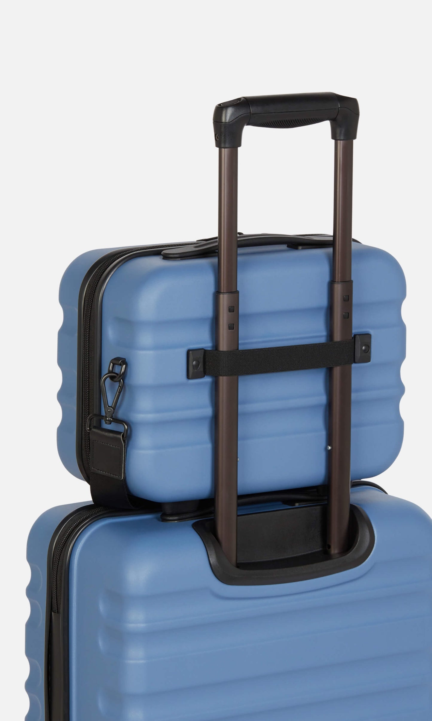 Clifton vanity case in azure