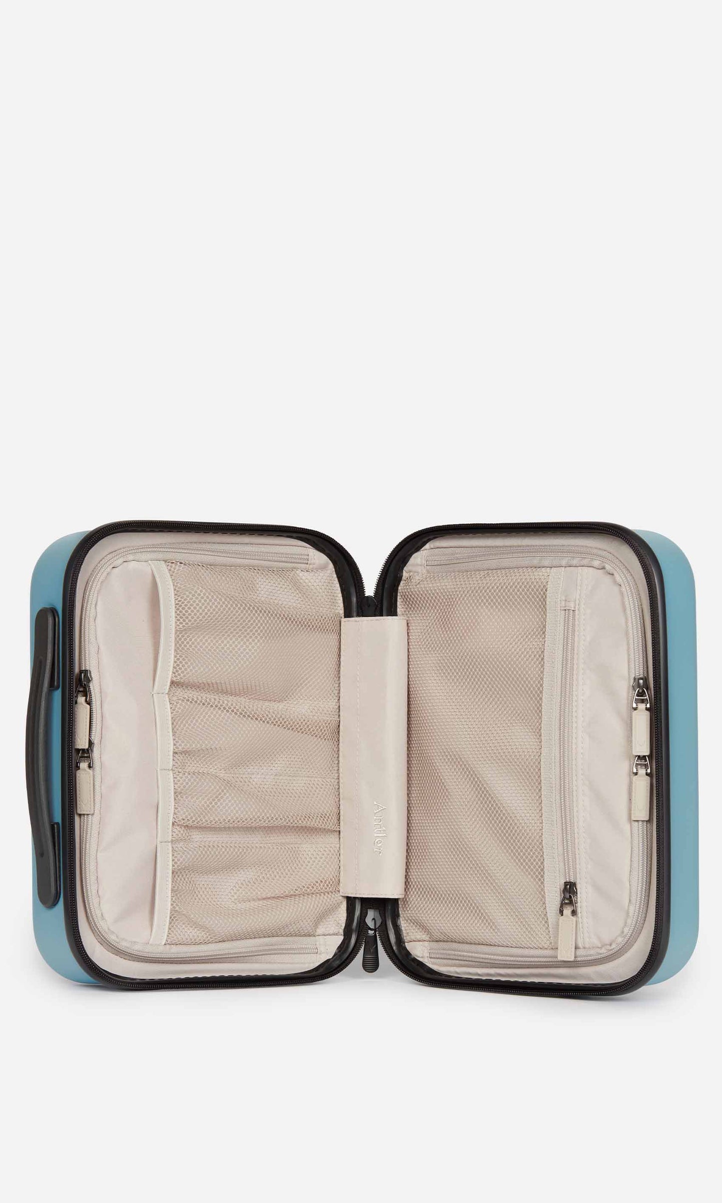 Clifton vanity case in ocean